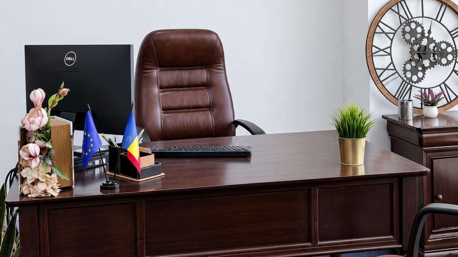 Calculează taxele notariale
